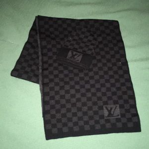 Louis Vuitton Authentic Hat & Scarf Set